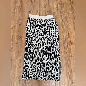 WISHLIST Leopard Print Knit Skirt